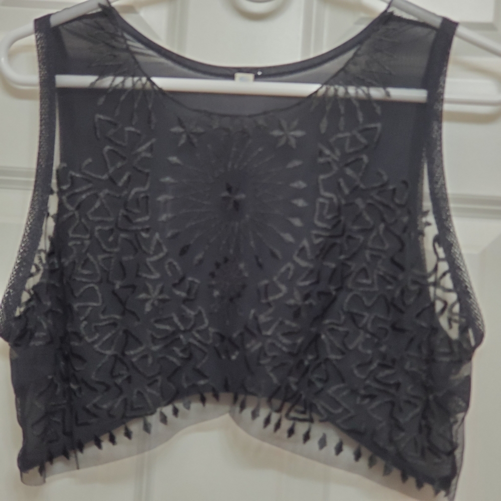 Black Lace Cami Half Top. XL